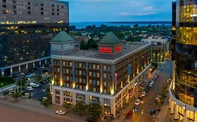 Hampton Inn & Suites Buffalo/Downtown